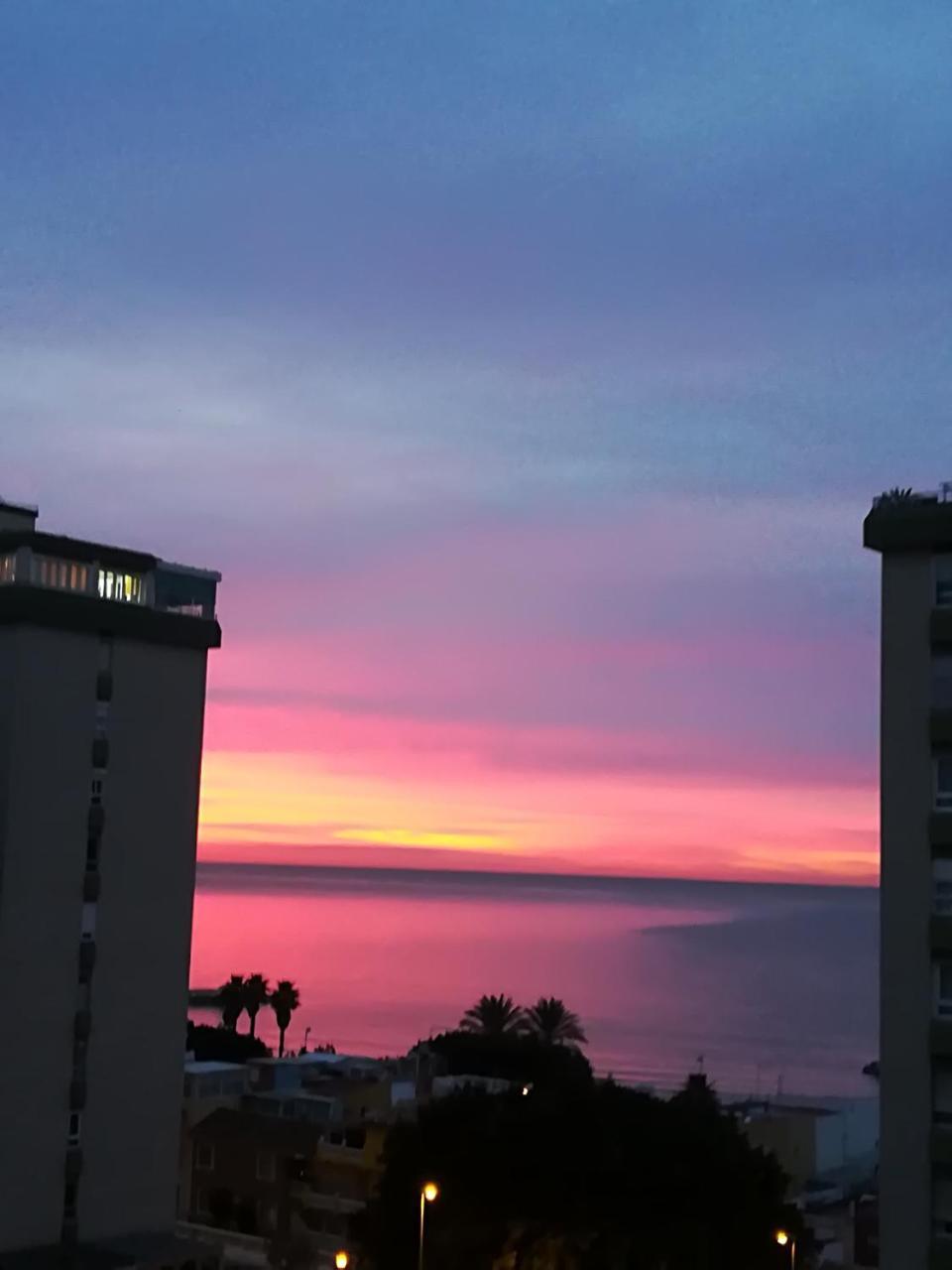 Habitaciones Frente A La Playa Màlaga Exteriér fotografie